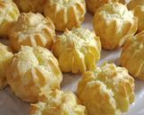 Foto langkah ke 5 dari resep Kue soes isi vla.