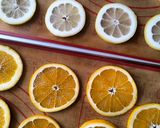 Foto del paso 1 de la receta: Naranjas y limones deshidratados