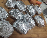 Foto del paso 2 de la receta: Patatas asadas rellenas de carne picada. 🥔🐮