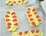 Foto langkah ke 10 dari resep Caterpillar bread.
