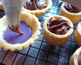 Foto langkah ke 6 dari resep Buttery Pudding Chocolate Mouse Cookie Cup.