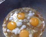 Foto langkah ke 3 dari resep Telur Gemuk.