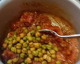 લીલા ચણા ને બટેકા નું શાક (Green Chana Bataka Shak Recipe In Gujarati) રેસીપી સ્ટેપ1ફોટો