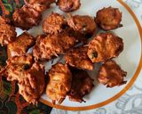 A picture of step 7 of Mooli ka pakoda.