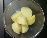 A picture of step 1 of Pan Grilled Potato Sandwich.