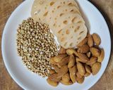 Hình bước làm 1 của món Sữa kiều mạch + củ sen + hạnh nhân🧃🧃🧃🥤🥤