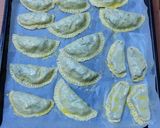 Foto del paso 5 de la receta: Empanadillas de espinacas, bacon y queso de cabra