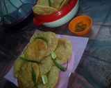 A picture of step 18 of Bihari dal puri.