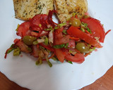 Foto del paso 2 de la receta: Filetes de merluza asada con ensalada