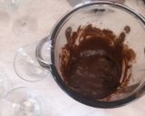 Foto del paso 5 de la receta: Mousse de chocolate con frutillas; sin azúcar!