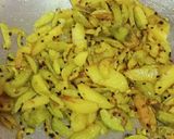 A picture of step 2 of Kakrol Dry Sabji.