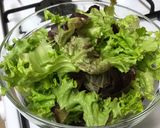 Foto langkah ke 2 dari resep Symphony Lettuce Salad.