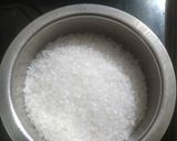 A picture of step 1 of Carrot Halwa.