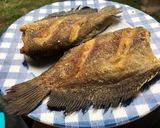 รูปขั้นตอนการทำที่ 3 ของ ปลาสลิดทอด🐟