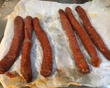Une image de l'étape 4 de Merguez aux oignons épicés.
