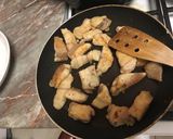 Harcsapaprikás bakonyi módra túrós csuszával recept fázis 2 fotója