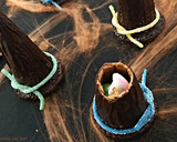 Foto del paso 7 de la receta: Sombreros de bruja (con sorpresa dentro) para Halloween