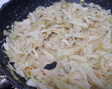Foto del paso 5 de la receta: Merluza a la plancha con repollo gratinado