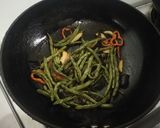 รูปขั้นตอนการทำที่ 3 ของ 炒豆角ผัดถั่วฝักยาว-เจ