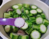 Foto langkah ke 3 dari resep Sayur Bening Oyong Spesial.