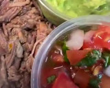 A picture of step 4 of Pico de Gallo/Guacamole.