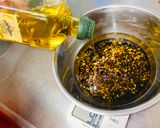A picture of step 1 of Balsamic Vinegar and Soy Sauce Dressing.