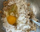 Foto langkah ke 2 dari resep Thumbprint Almond Pulp Cookies with Lime Marmalade.