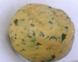 A picture of step 1 of Mix Leafy missi roti.