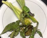 Foto langkah ke 4 dari resep Gulai Tongkol dan Pucuk Ubi.