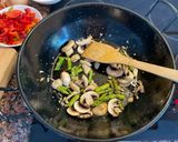 A picture of step 1 of Vegetable paella 🥘.