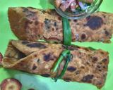 A picture of step 8 of Carrot paratha with salsa fillings.