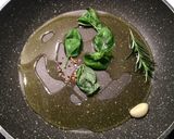 Foto del passaggio 2 della ricetta Paccheri con mini peperoni multicolori e pesce spada