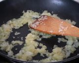 A törökös sült padlizsán darált húsos raguval és citromos görög joghurttal recept fázis 2 fotója