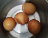 Foto langkah ke 1 dari resep Sayur lemak telur wortel.