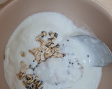 Foto del paso 1 de la receta: Un desayuno de avena remojada en yogur griego con kiwiños (kiwi-berry)