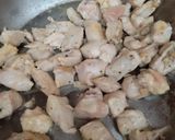 Foto del paso 3 de la receta: Pollo en salsa de queso parmesano