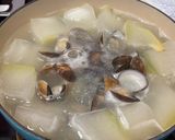 A picture of step 3 of Winter Melon and Clam Soup.