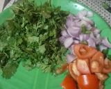 A picture of step 1 of Mint and coriander chutney.