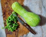 Une image de l'étape 1 de Soupe de courge longue verte au lait 🥣.