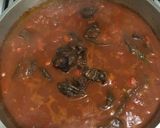 Foto del paso 4 de la receta: Salsa con hongos de pino