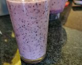 A picture of step 2 of Berries smoothie.