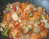 Foto langkah ke 11 dari resep Kwetiau goreng.