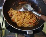 Foto langkah ke 4 dari resep Spaghetti Ekstra Pedas.