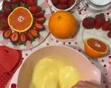 Foto del paso 1 de la receta ¡Bizcochitos ❤️ de Naranja rellenos de mermelada de fresa!