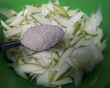 Foto langkah ke 3 dari resep Manisan Mangga Muda.