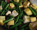 Foto langkah ke 3 dari resep Tumis Tahu Buncis Udang.