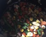 Foto langkah ke 3 dari resep Nasi gurih magic com extra ayam dan sayur.