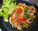 รูปขั้นตอนการทำที่ 3 ของ เส้นใหญ่ผัดหมู