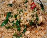รูปขั้นตอนการทำที่ 4 ของ ข้าวผัดใบกะเพราไก่ชิ้น