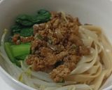 Foto langkah ke 4 dari resep Mie Lebar Ayam Kuah simple.